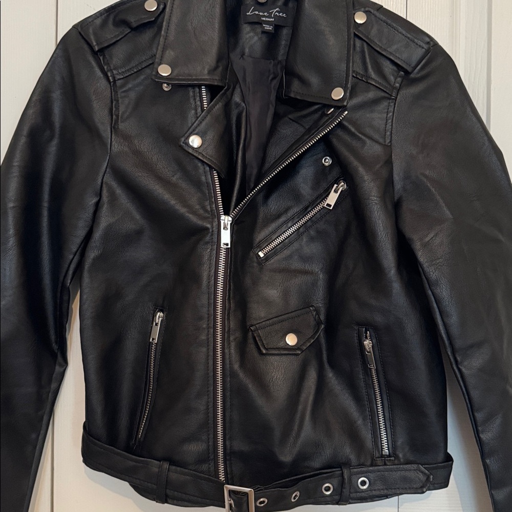 Love Tree Classic Black Faux Leather Jacket Size M - Picture 2 of 5